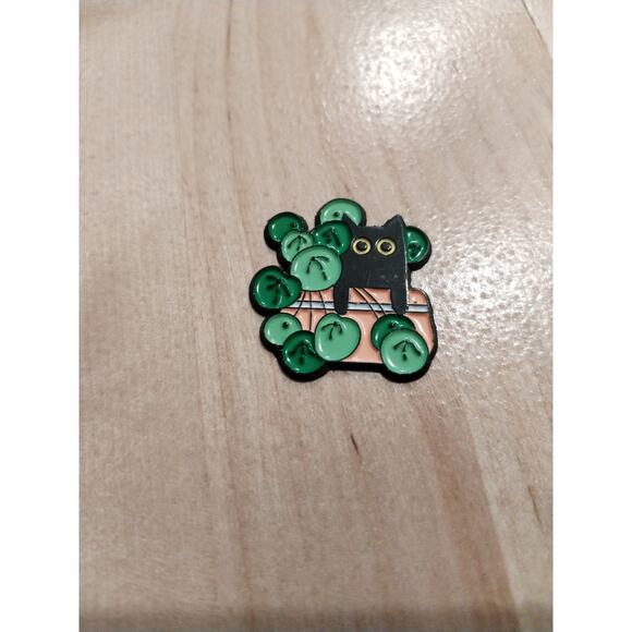 Golf Ball Markers (set of 4 black cat markers) - Picture 6 of 9